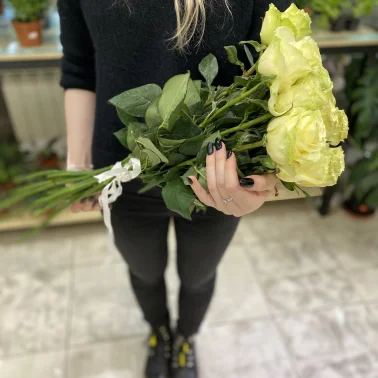 Монобукет из роз (Иззелена-желтый)