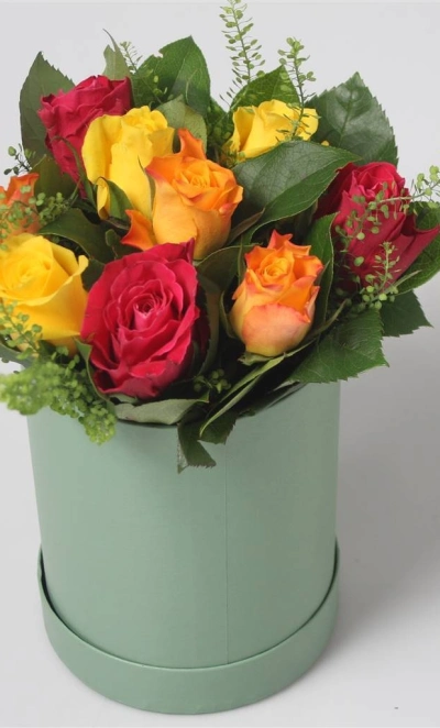 Букет Шляпная Коробка Роза Пестрая Bouquet Hat Box Rose Variegated